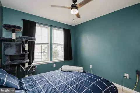Bedroom - 5417 Old Frederick Rd, Baltimore, MD 21229 photo 5 of 7