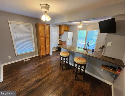 Entry Way - 3527 Santee Rd, Nottingham, MD 21236 photo 2 of 3