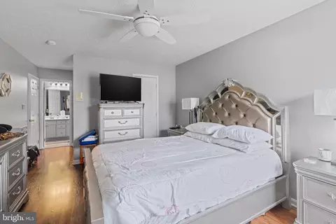 1 Bayview, Essex, MD 21221 photo 11