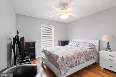 1 Bayview, Essex, MD 21221 photo 15