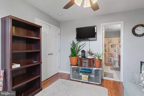 1 Bayview, Essex, MD 21221 photo 18