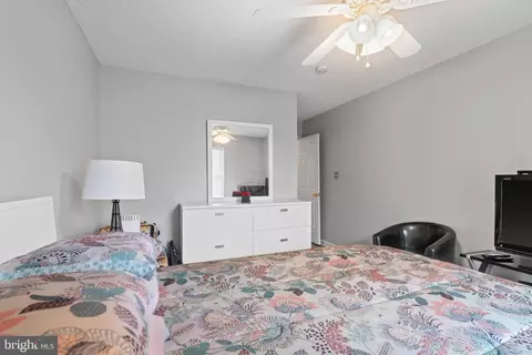 1 Bayview, Essex, MD 21221 photo 16