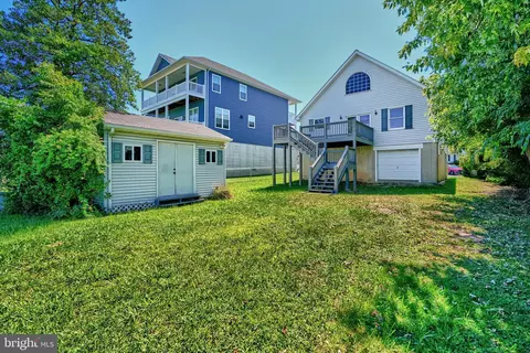 Exterior - 7202 Waldman Ave, Sparrows Point, MD 21219 photo 5 of 6