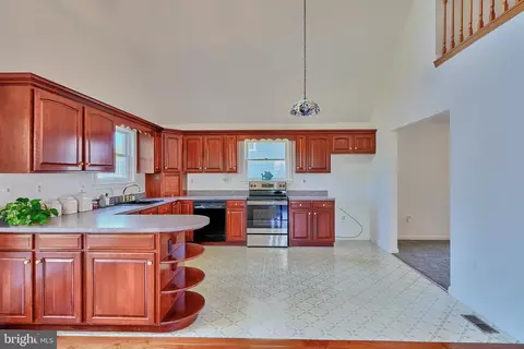 Kitchen - 7202 Waldman Ave, Sparrows Point, MD 21219 photo 4 of 4