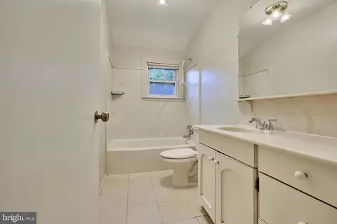 1141 Glendale Rd, Baltimore, MD 21239 photo 19