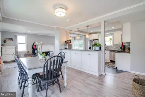 800 S S Beechfield Ave, Baltimore, MD 21229 photo 16