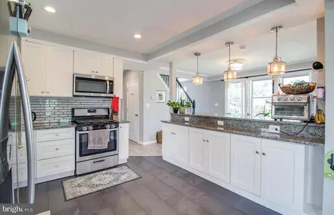 800 S S Beechfield Ave, Baltimore, MD 21229 photo 11