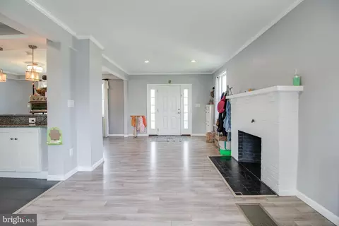 800 S S Beechfield Ave, Baltimore, MD 21229 photo 6