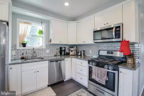 800 S S Beechfield Ave, Baltimore, MD 21229 photo 13