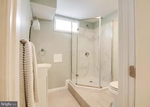800 S S Beechfield Ave, Baltimore, MD 21229 photo 35