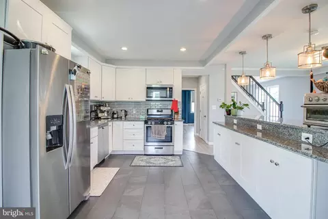 800 S S Beechfield Ave, Baltimore, MD 21229 photo 12