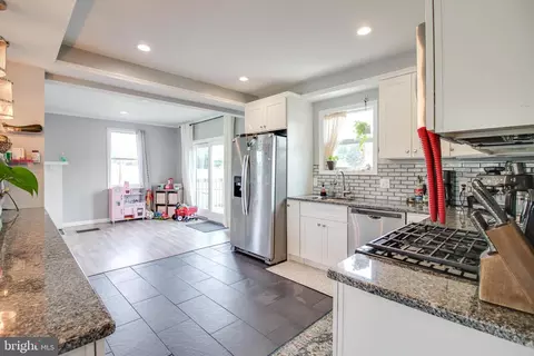 800 S S Beechfield Ave, Baltimore, MD 21229 photo 15