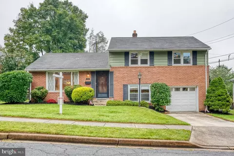 1917 Lismore Ln, Catonsville, MD 21228