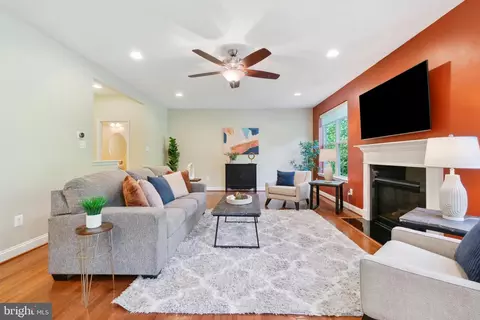 Living - 1036 Collier Run Rd, Middle River, MD 21220 photo 1 of 5