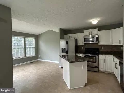 7624 Gladstone Rd, Windsor Mill, MD 21244 photo 10