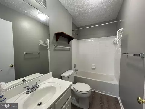 7624 Gladstone Rd, Windsor Mill, MD 21244 photo 18