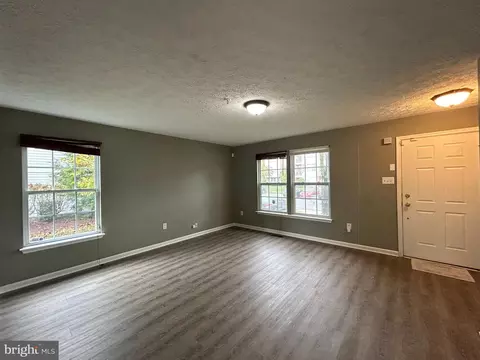 7624 Gladstone Rd, Windsor Mill, MD 21244 photo 6