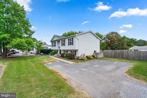 107 A Oak Ave, Sparrows Point, MD 21219 photo 6
