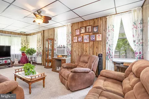 7003 N Point Rd, Sparrows Point, MD 21219 photo 6