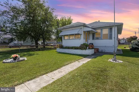 7003 N Point Rd, Sparrows Point, MD 21219