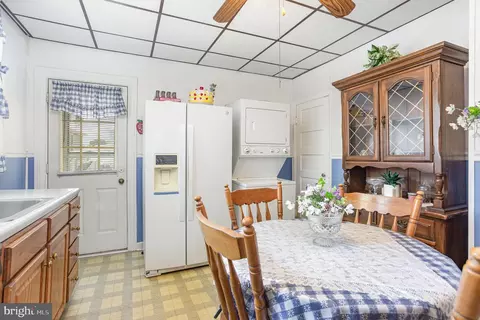 7003 N Point Rd, Sparrows Point, MD 21219 photo 9