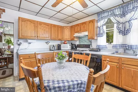 7003 N Point Rd, Sparrows Point, MD 21219 photo 11