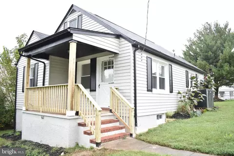 22 Hazel Ave, Halethorpe, MD 21227