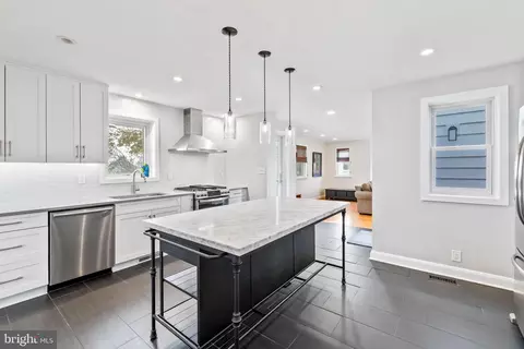 Kitchen - 514 Murdock Rd, Baltimore, MD 21212 photo 4 of 5