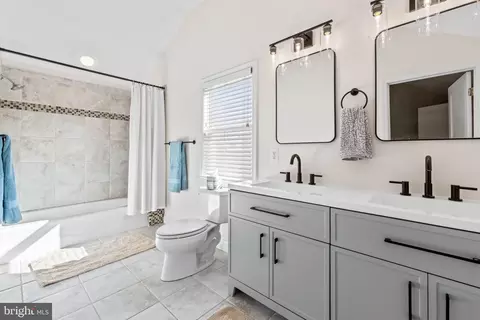 Bath - 514 Murdock Rd, Baltimore, MD 21212 photo 1 of 4