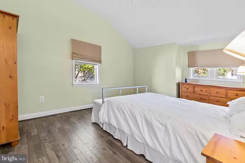 Bedroom - 514 Murdock Rd, Baltimore, MD 21212 photo 2 of 8