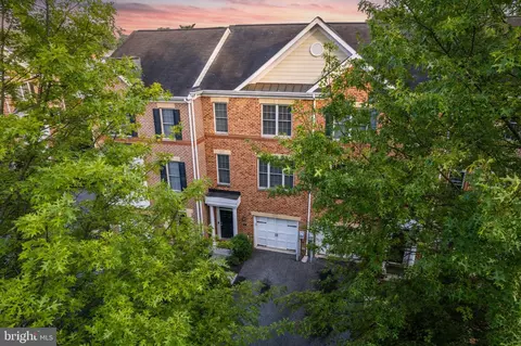 221 Anvil Way, Baltimore, MD 21212