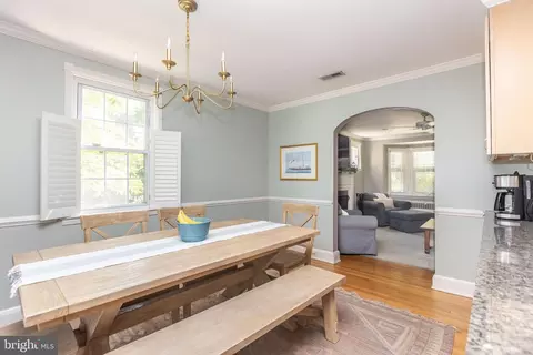 Dining - 230 Regester Ave, Baltimore, MD 21212 photo 2 of 2
