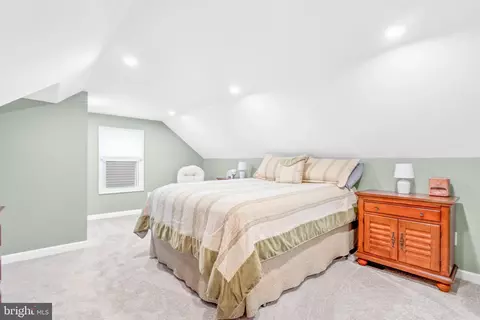 Bedroom - 2928 Delmar Ave, Sparrows Point, MD 21219 photo 1 of 7