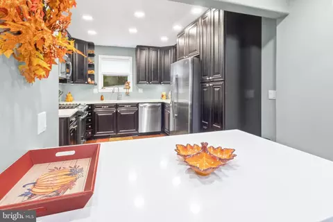 Kitchen - 2928 Delmar Ave, Sparrows Point, MD 21219 photo 3 of 3