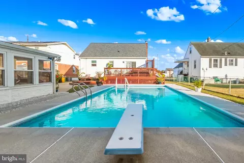 Exterior - 2928 Delmar Ave, Sparrows Point, MD 21219 photo 11 of 12