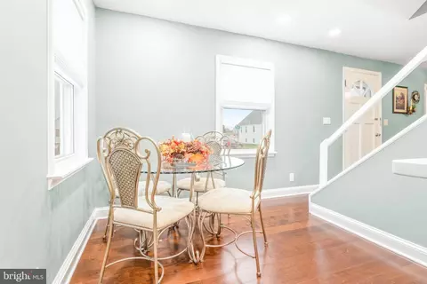 Entry Way - 2928 Delmar Ave, Sparrows Point, MD 21219 photo 5 of 6