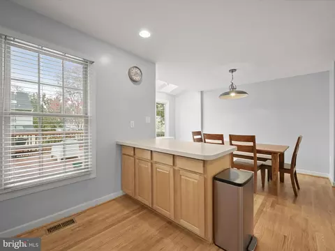 2112 Heritage Dr, Baltimore, MD 21209 photo 12
