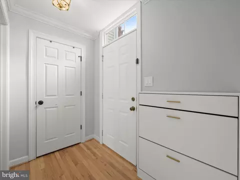 2112 Heritage Dr, Baltimore, MD 21209 photo 2