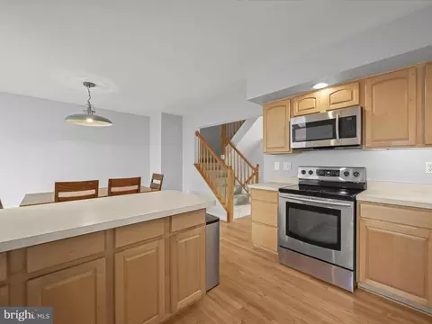 2112 Heritage Dr, Baltimore, MD 21209 photo 11