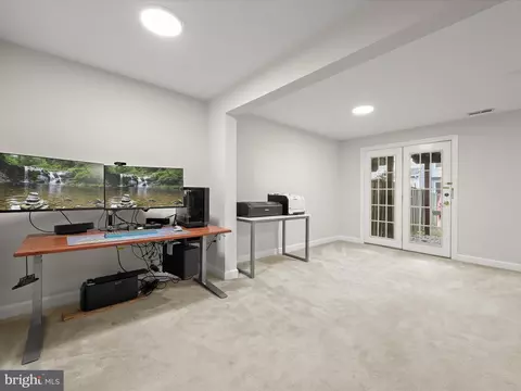 2112 Heritage Dr, Baltimore, MD 21209 photo 26