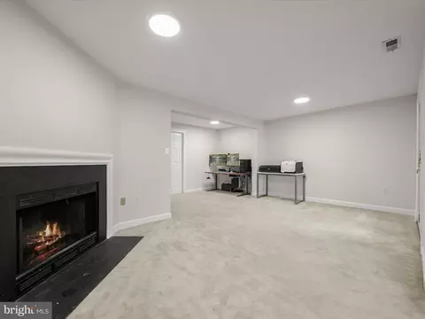 2112 Heritage Dr, Baltimore, MD 21209 photo 31