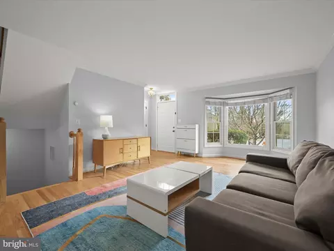 2112 Heritage Dr, Baltimore, MD 21209 photo 7