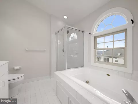 2112 Heritage Dr, Baltimore, MD 21209 photo 20