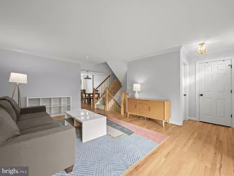 2112 Heritage Dr, Baltimore, MD 21209 photo 5