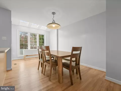 2112 Heritage Dr, Baltimore, MD 21209 photo 13