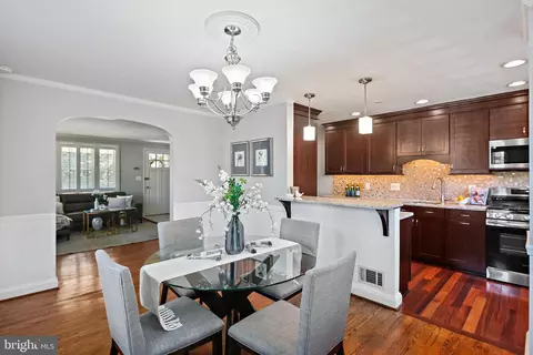 Dining - 6100 Edmondson Ave, Catonsville, MD 21228 photo 4 of 4
