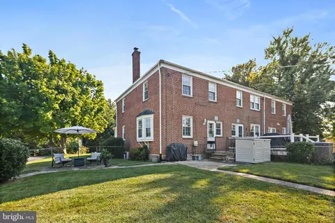 Exterior - 6100 Edmondson Ave, Catonsville, MD 21228 photo 5 of 8