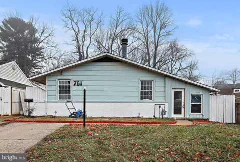 701 Adana Rd, Pikesville, MD 21208