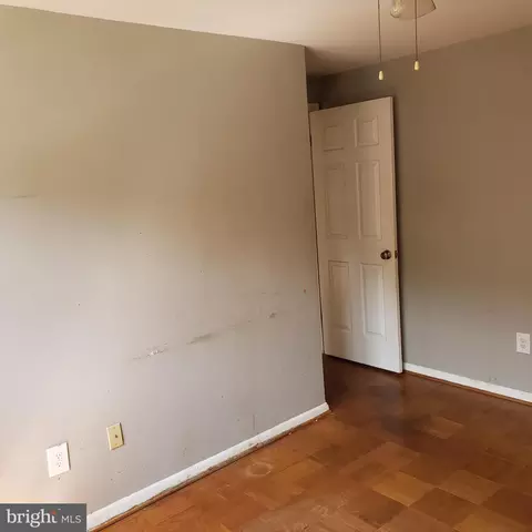 950 Circle, Halethorpe, MD 21227 photo 15