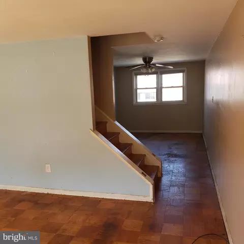 950 Circle, Halethorpe, MD 21227 photo 4